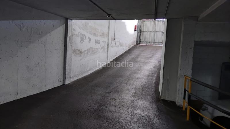 Foto 52fdedc9-5641-4253-81cf-0a0f2797dcf8. Parking coche plaza grande con trastero de fácil acceso en Gijón