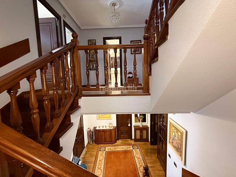 Foto 47be9c4b-358a-4f14-97d1-dff1b8c2efa5. Semi detached house with heating parking in Ciudad Naranco - Prados de La Fuente Oviedo