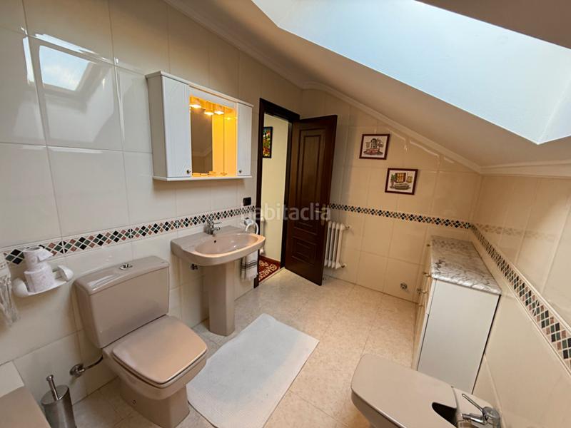 Foto 5bffc1cd-d143-42b6-9617-5035e6a3a2c8. Semi detached house with heating parking in Ciudad Naranco - Prados de La Fuente Oviedo