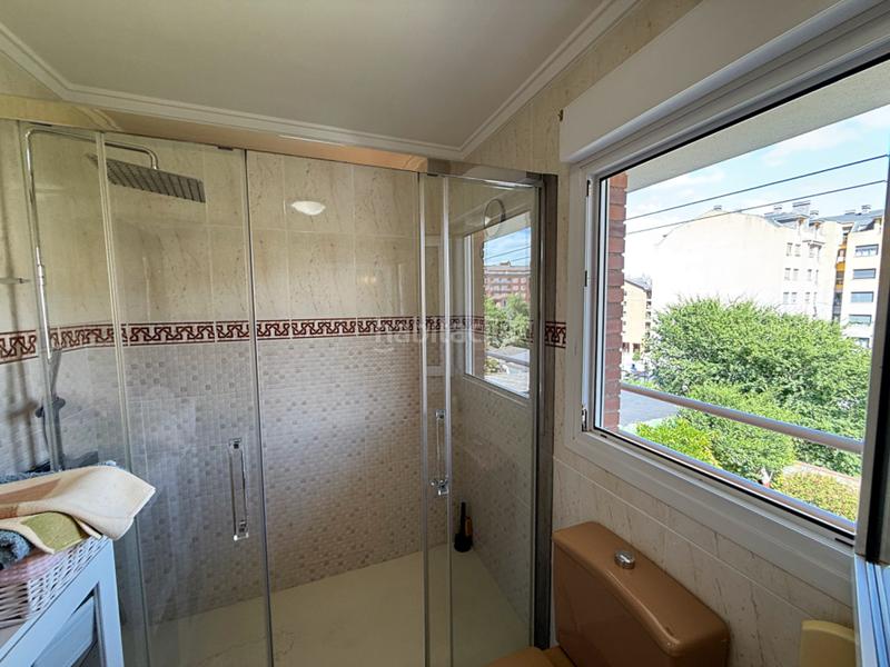 Foto 5c88bc3d-cfff-4a09-a4ea-3c1578195c18. Semi detached house with heating parking in Ciudad Naranco - Prados de La Fuente Oviedo