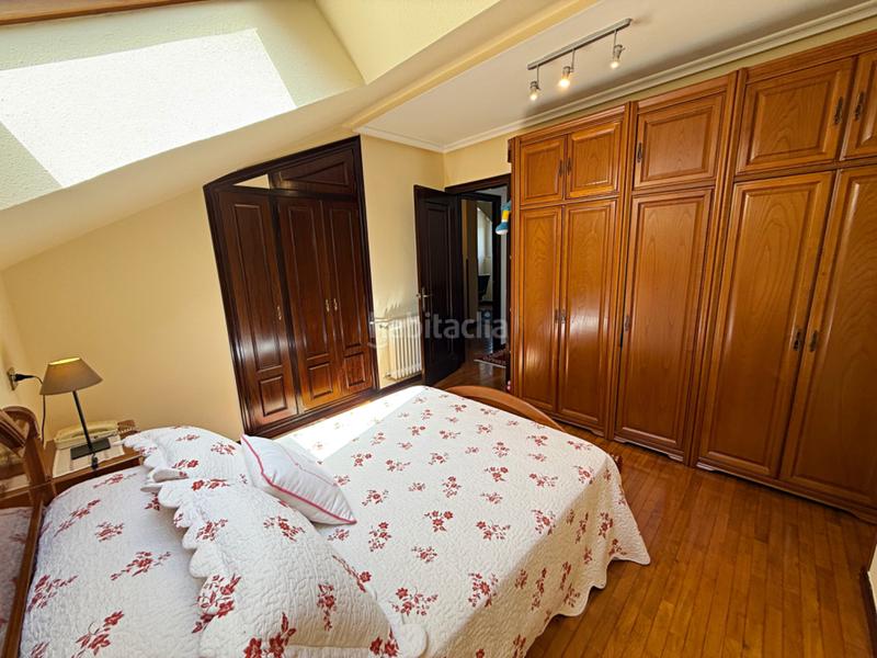 Foto 6cfbf1b8-ad50-47ca-b797-94b988a2b43a. Semi detached house with heating parking in Ciudad Naranco - Prados de La Fuente Oviedo