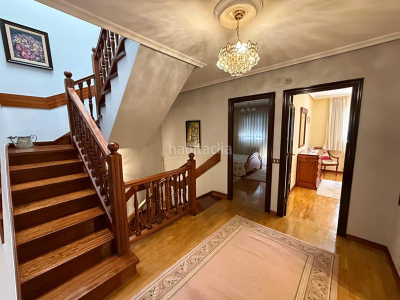 Foto 6e0ffcfe-51f5-4721-9303-52c60235a9e8. Semi detached house with heating parking in Ciudad Naranco - Prados de La Fuente Oviedo