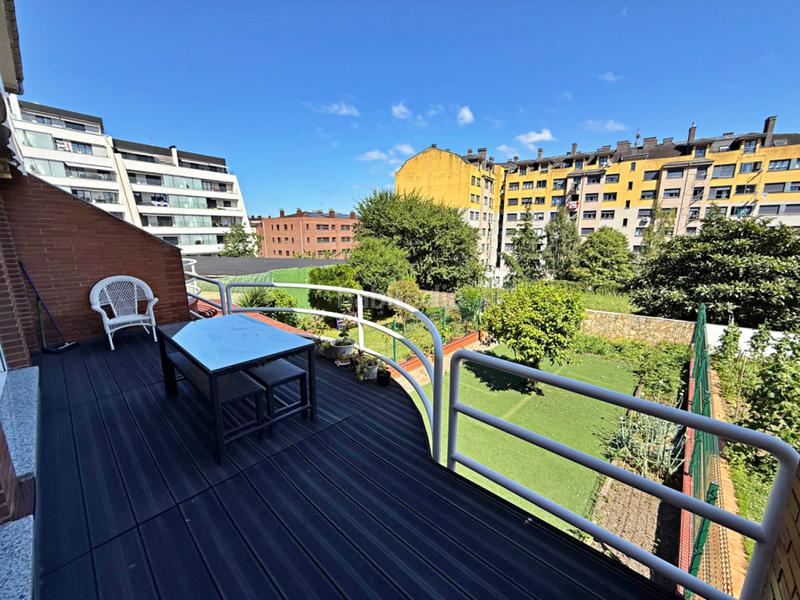 Foto 7b299646-45bb-44be-8ba0-6d74f9eb51ee. Semi detached house with heating parking in Ciudad Naranco - Prados de La Fuente Oviedo