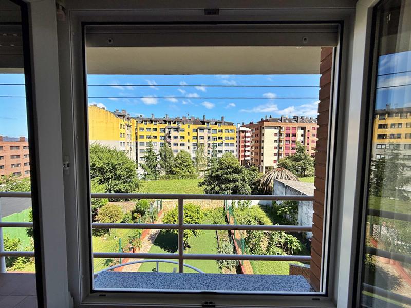 Foto 9bebef18-7a44-4162-a820-4b446b7c6a3f. Semi detached house with heating parking in Ciudad Naranco - Prados de La Fuente Oviedo