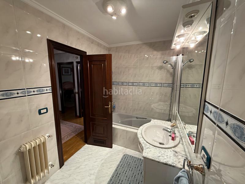 Foto f12acdcc-6978-4b22-b8d0-df179bef26d9. Semi detached house with heating parking in Ciudad Naranco - Prados de La Fuente Oviedo