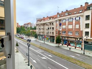 Etagenwohnung en Centro. A un paso de plaza europa y del paseo de begoa