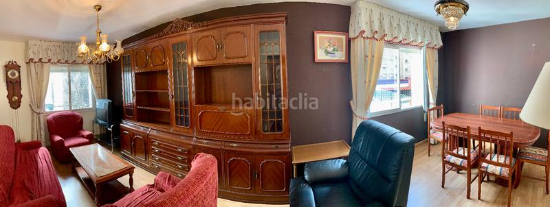Foto 79b0ee40-76fa-46c0-b0f2-f8851e4b5a79. Piso  de 3 dormitorios, cocina con despensa, salon comedor, baño con ducha y ventana y ascensor. en Gijón