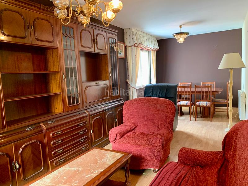 Foto 939e498c-bf55-417f-a6f9-61abc2a6a2e6. Piso  de 3 dormitorios, cocina con despensa, salon comedor, baño con ducha y ventana y ascensor. en Gijón