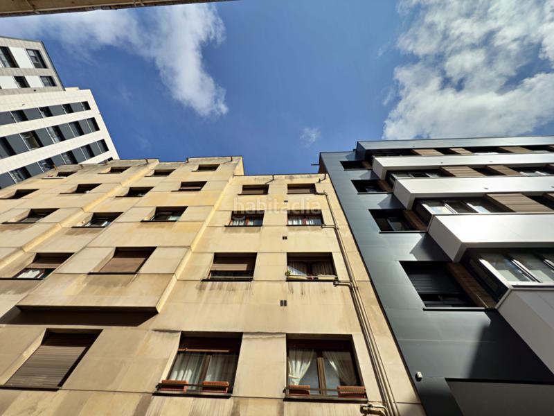 Foto 05b19961-e862-4a1f-a620-f277142aa25c. Piso "extraordinario piso en venta en el Centro . muy soleado y luminoso. en Gijón