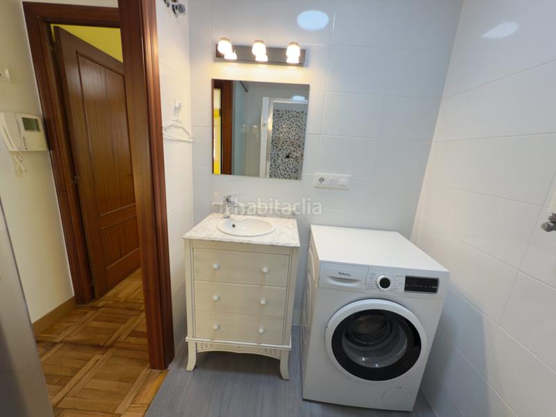 Foto 95ececea-240d-4893-b7e3-ce4c3fe39a3d. Piso "extraordinario piso en venta en el Centro . muy soleado y luminoso. en Gijón