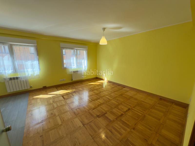 Foto c8afe1ae-4d88-4569-b20a-ce219805ad6b. Piso "extraordinario piso en venta en el Centro . muy soleado y luminoso. en Gijón