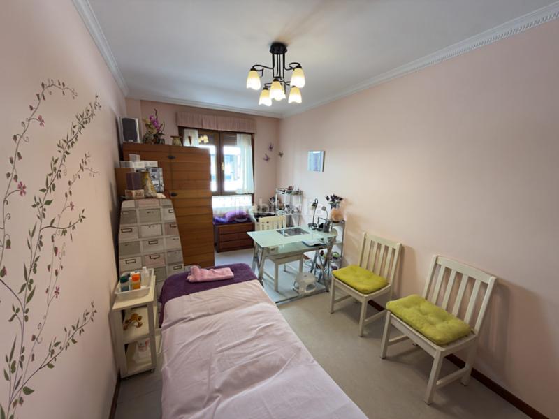 Foto 603292d0-66b7-4754-aeba-61b0b5b9d75c. Pis amb calefacció a Centro Gijón