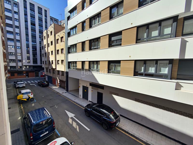 Foto c5a50040-f20a-481f-b4b3-f24290c1368b. Pis amb calefacció a Centro Gijón