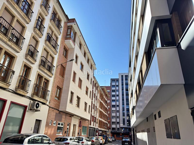 Foto ca8e9fb7-12e2-466c-9e65-c0b92689b7e6. Pis amb calefacció a Centro Gijón