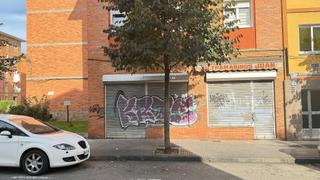 Local Comercial  Calle la mancha. Local en esquina para reforma integral en la calle la mancha.