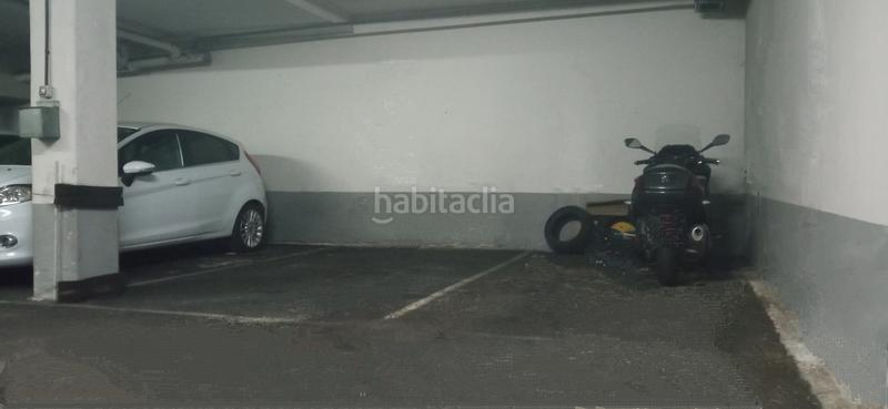Foto 4eaef9d5-df08-496c-af7f-bddfdde4dc2b. Posto auto in El Coto Gijón