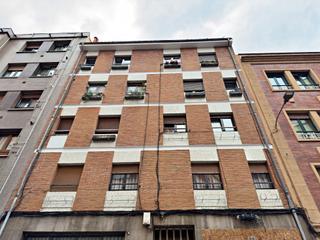Appartement  Calle santa teresa de jesús. Se vende piso, ubicado en la 4º planta en el centro de gijón