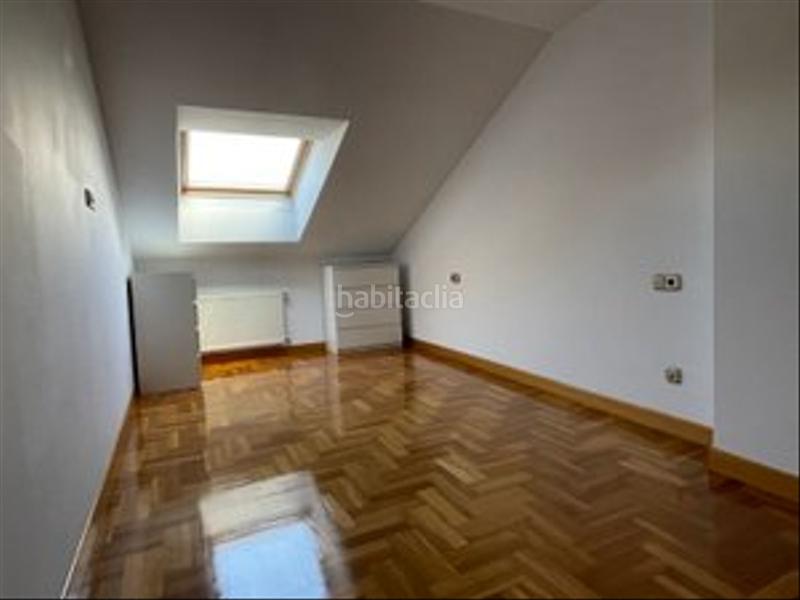 Foto 5456b7c0-8673-4bf8-a0c1-8a8794161b7c. Pis amb calefacció aparcament a Villaviciosa - amandi Villaviciosa