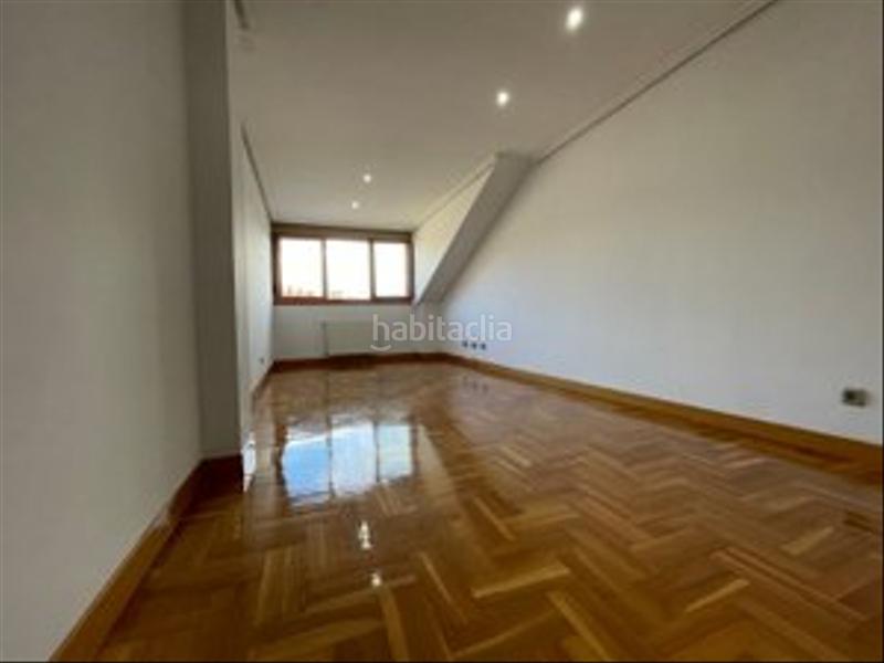 Foto bcd966ae-43e4-4fc0-b42f-8e0388db5e4f. Pis amb calefacció aparcament a Villaviciosa - amandi Villaviciosa