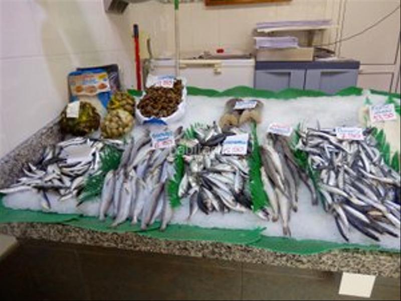 Foto 68298436-ed32-466b-8e91-08b374282e01. Alquiler local comercial pescadería para entrar ya. ultima reforma 2015 en nuevo en Gijón