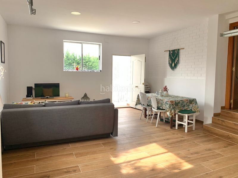 Foto 627d95a4-b007-4a4d-8733-74dce0ee7758. Casa amb xemeneia calefacció aparcament piscina a Mansilla de las Mulas