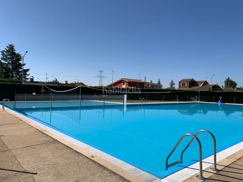 Foto 932e5af0-5630-44af-9ec9-12aa2c961c8a. Casa amb xemeneia calefacció aparcament piscina a Mansilla de las Mulas