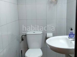 Foto 4302cfbe-1c3a-462c-8c61-d0b2bbb95f31. Local comercial a Centro Gijón