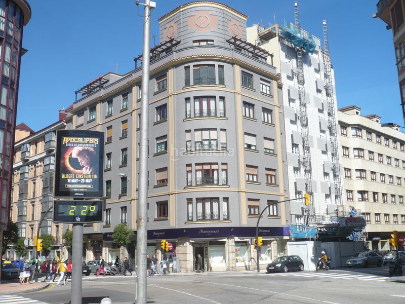 Foto e8d2c241-b9e8-4fa1-97d9-113735f86a7e. Local comercial a Centro Gijón