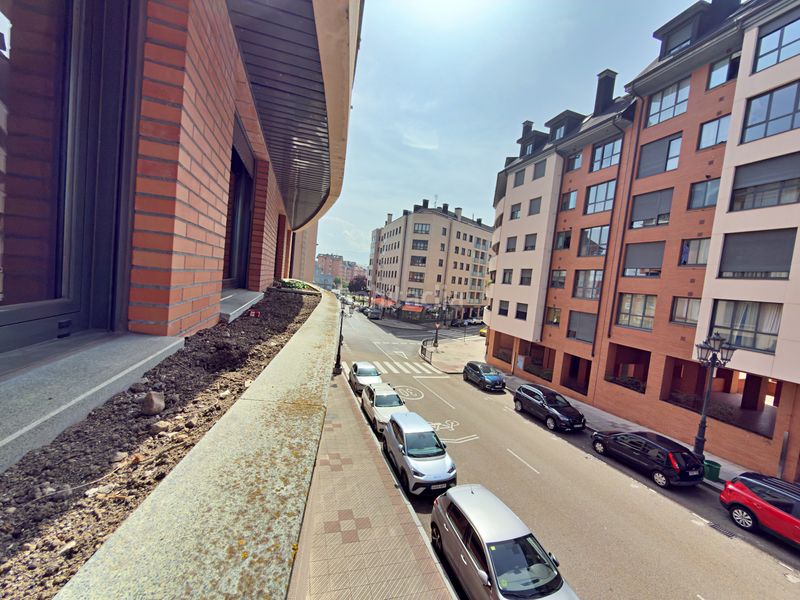 Foto 18f6e7a9-75bc-485f-991d-6fc50e3e0b6e. Pis amb calefacció aparcament a Huca - La Cadellada Oviedo