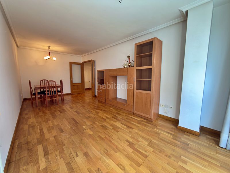 Foto 237f0528-cd6b-412b-b8b4-b7437d140947. Pis amb calefacció aparcament a Huca - La Cadellada Oviedo