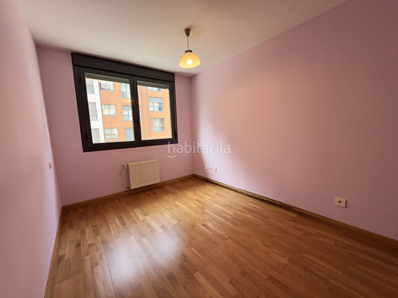 Foto 4e88e069-aea5-470b-8839-64598f2950e6. Pis amb calefacció aparcament a Huca - La Cadellada Oviedo