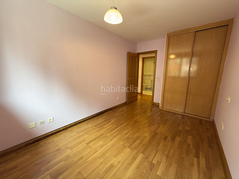 Foto 884606f8-c5cc-4e48-ad60-b22ca6f726ec. Pis amb calefacció aparcament a Huca - La Cadellada Oviedo