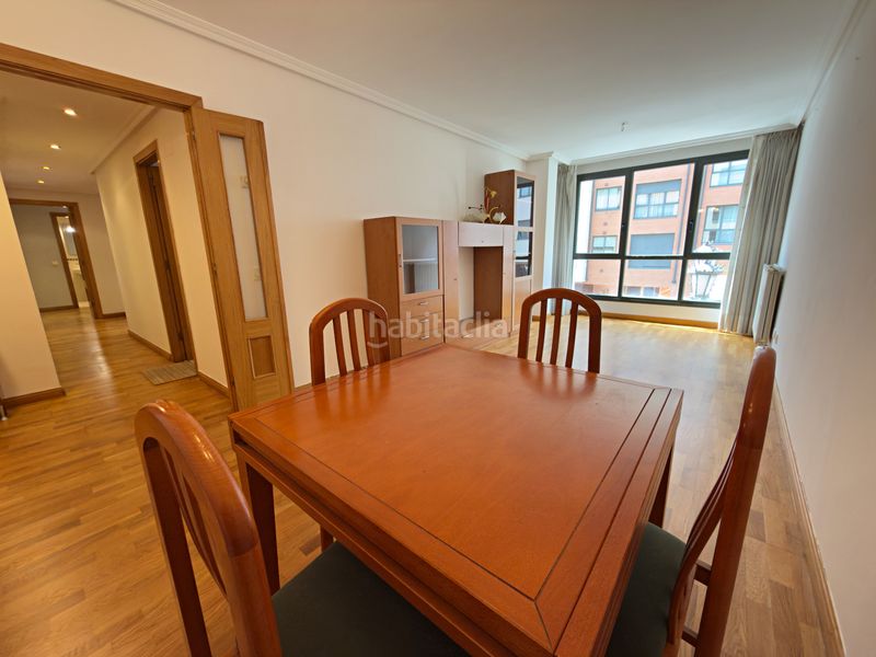 Foto b518b3a3-5999-4e64-9e99-44db95d1a489. Pis amb calefacció aparcament a Huca - La Cadellada Oviedo