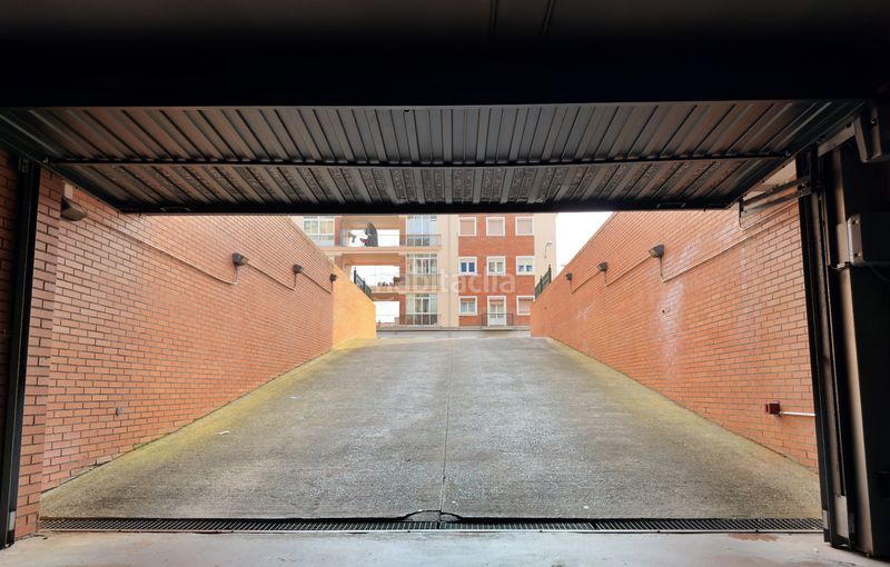 Foto fba6f71c-c58f-48c0-af1a-fe510f1fb10e. Pis amb calefacció aparcament a Huca - La Cadellada Oviedo