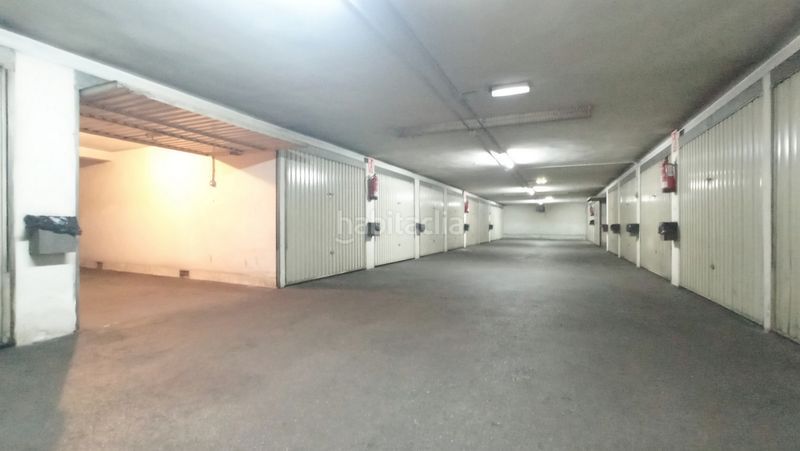 Foto 43489e9c-8679-45b6-8f48-1cf6cedc9330. Aparcament cotxe a Llano Gijón