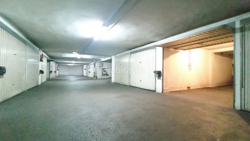 Foto 48b92b51-d6bf-43cd-9930-b921101dd6cb. Aparcament cotxe a Llano Gijón