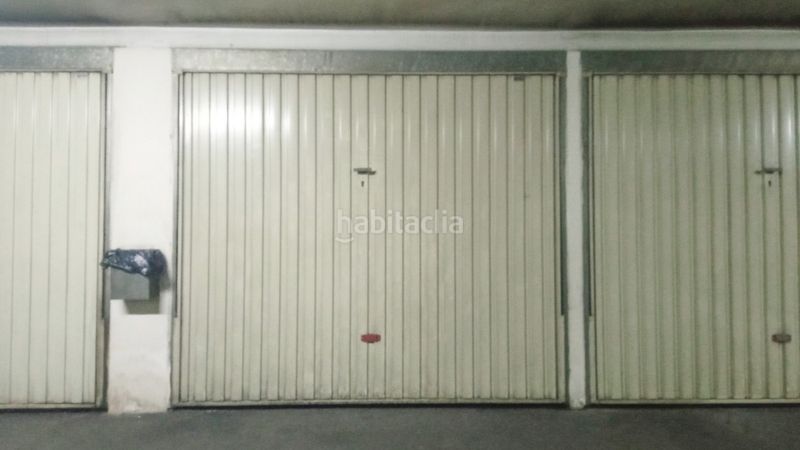 Foto 9acf69e6-f8ff-4dc3-b276-129d61c8459c. Aparcament cotxe a Llano Gijón