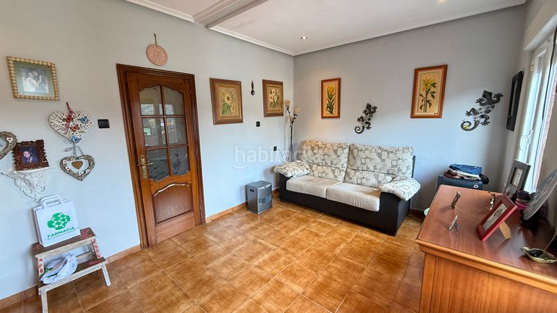 Foto 6e97f120-63d0-41c7-9ebd-ca8ab1b23bfb. Casa amb calefacció aparcament a La Felguera Langreo