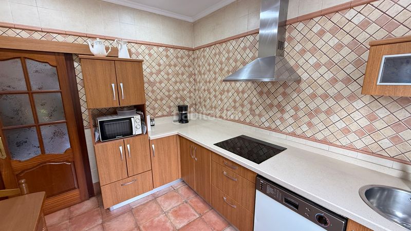 Foto a3a21fa2-3761-4003-807f-0b13cf046d48. Casa amb calefacció aparcament a La Felguera Langreo