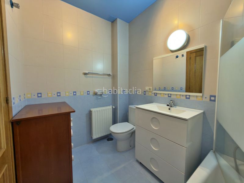 Foto e13fd2b9-0eed-4bbc-8525-d8b322e42ba0. Casa adossada amb calefacció aparcament a Llanera