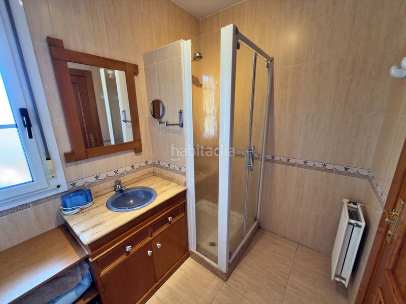 Foto e58adf1d-2f25-48e8-9898-aa1dc633e39f. Casa adossada amb calefacció aparcament a Llanera
