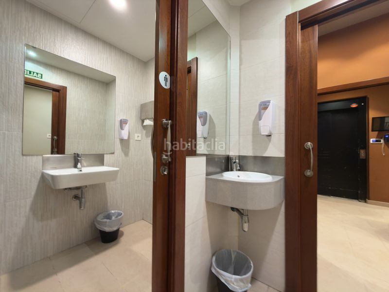 Foto ea276c8b-c0a5-4d4e-8bd0-35ae6a00269b. Local comercial amb calefacció a Centro Gijón