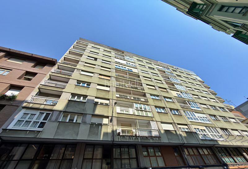 Foto dccda5ae-1144-465b-9aa1-064ce37d7cc8. Pis amb calefacció a Centro Gijón