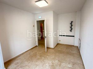 Foto 6d24c126-7d8e-44dd-a488-7046e7262471. Rent business premise with heating in Centro Gijón