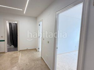 Foto f6a80ae6-17b1-45d7-9ce2-942f06056e2b. Rent business premise with heating in Centro Gijón