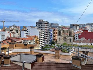 Flat  Plaza de nicanor piñole. Piso en el corazón de gijón - oportunidad de reforma en ubicació