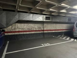 Parking voiture  Calle llevant de