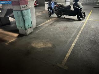 Parking coche en Collblanc. Plaza de parking