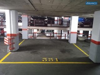Aparcament cotxe a Les Planes. Plaza doble  de parking en pubilla casa cclaveles de 19m2 utiles