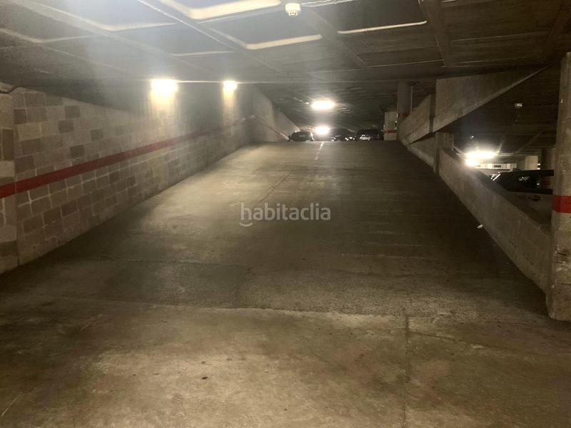 Foto 695d9ce0-dc12-4b03-8dae-d409628da2da. Parking voiture dans Sant Josep Hospitalet de Llobregat (L´)